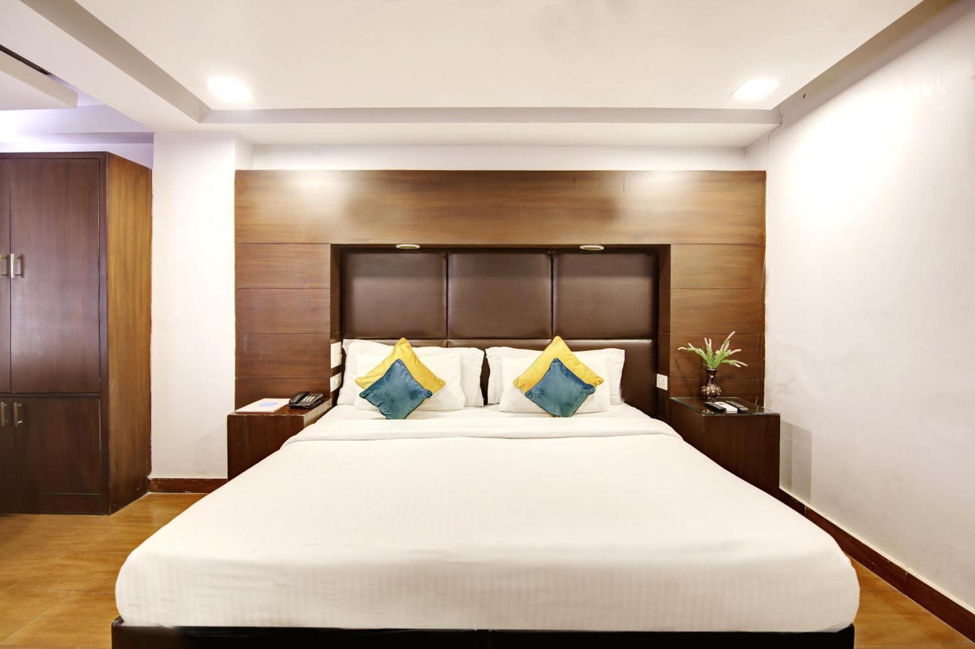 ดฮเทล บีบี พาเลซ Hotel เดลี ภายนอก รูปภาพ