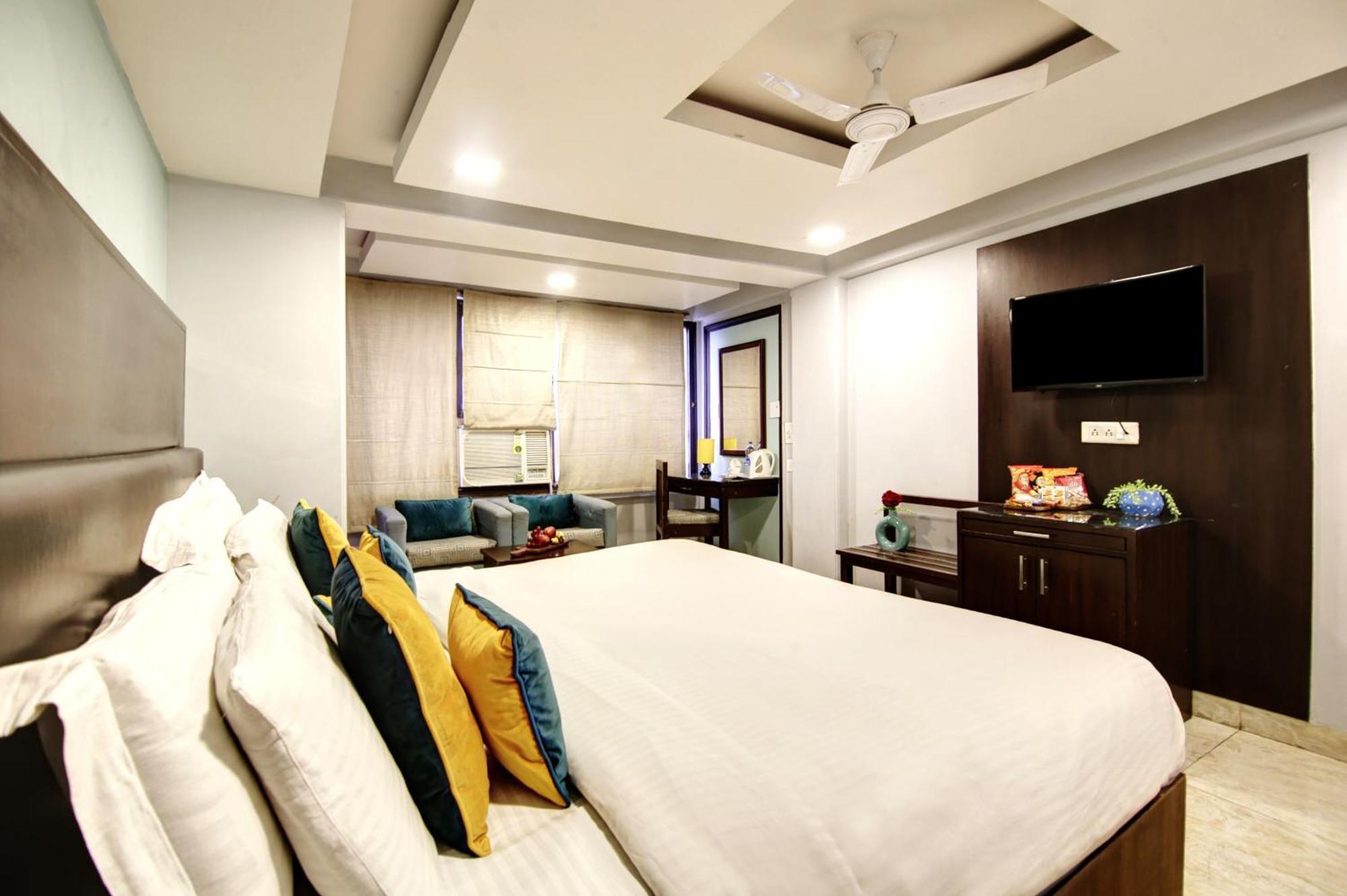 ดฮเทล บีบี พาเลซ Hotel เดลี ภายนอก รูปภาพ