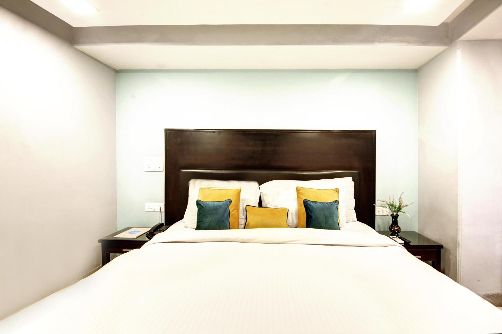 ดฮเทล บีบี พาเลซ Hotel เดลี ภายนอก รูปภาพ