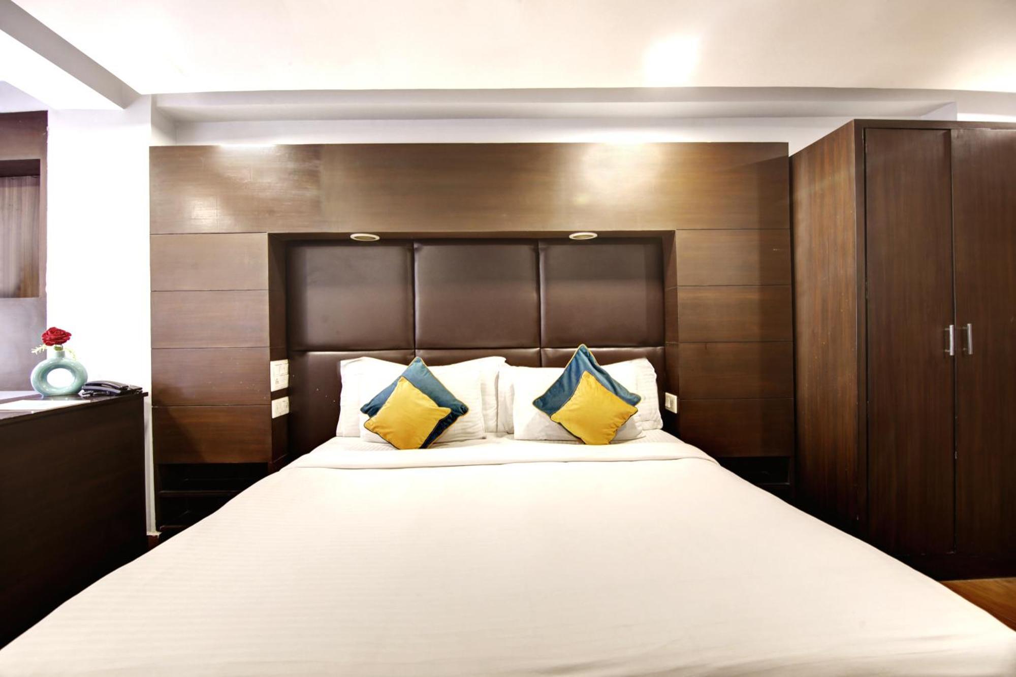 ดฮเทล บีบี พาเลซ Hotel เดลี ภายนอก รูปภาพ