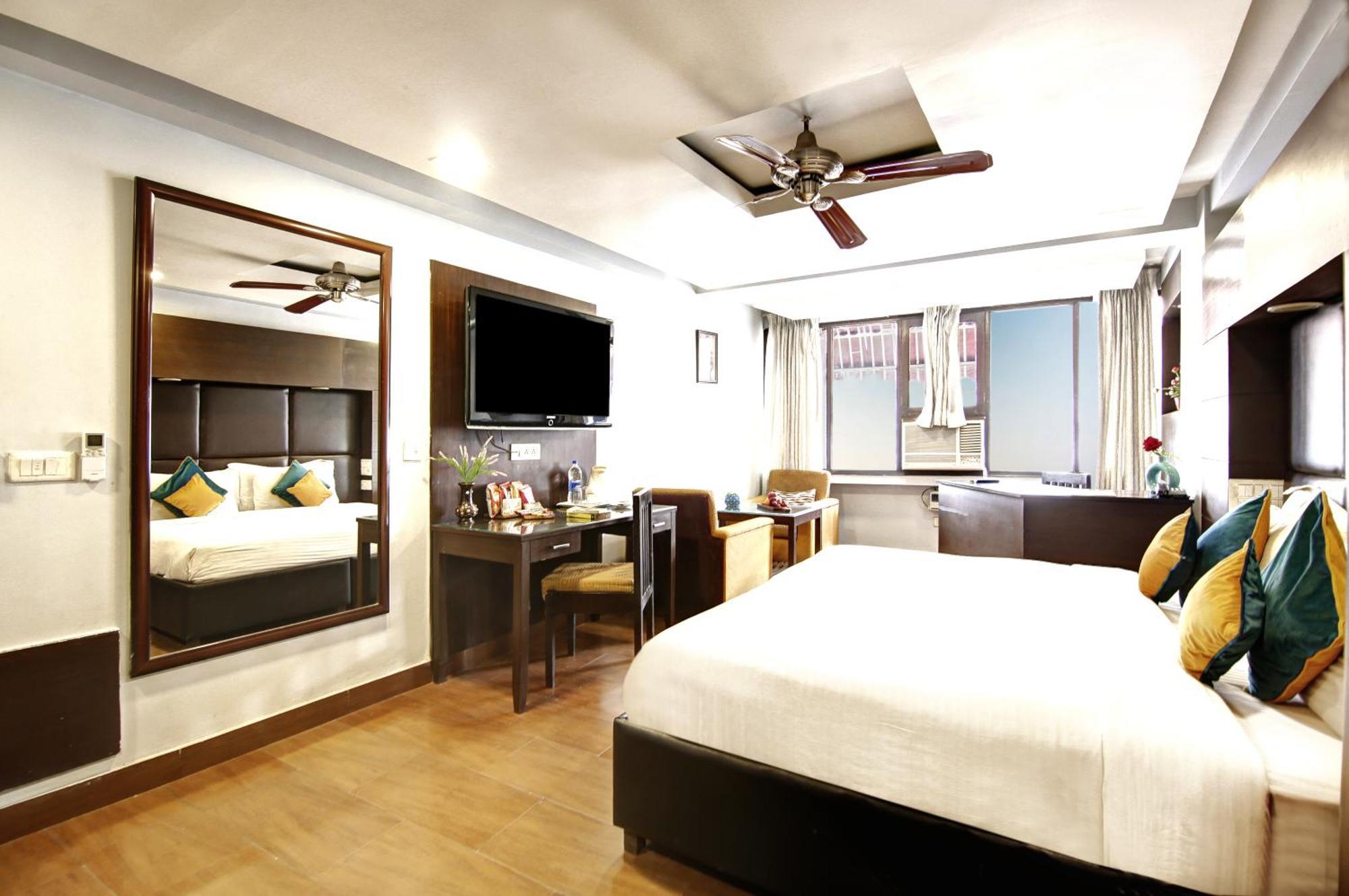 ดฮเทล บีบี พาเลซ Hotel เดลี ภายนอก รูปภาพ